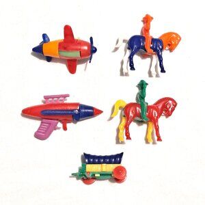 5 Vintage 1960s Puzzle Keychain Gumball Vending Machine Toys